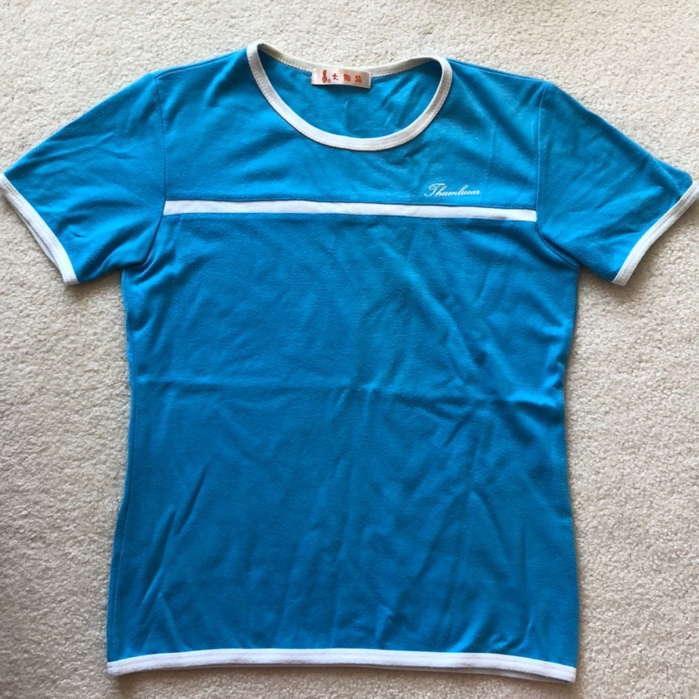 XS blue t shirt